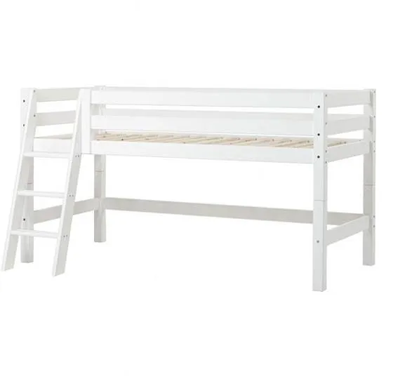 Hoppekids ECO Luxury halbhohes Bett mit schräger Leiter